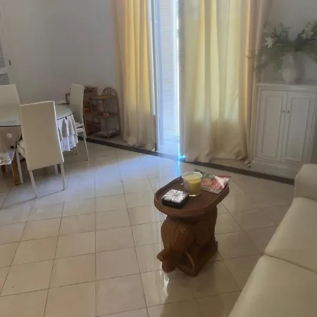 Magnifique 3 P Cap Martin 로퀴에브륀캡마르탱